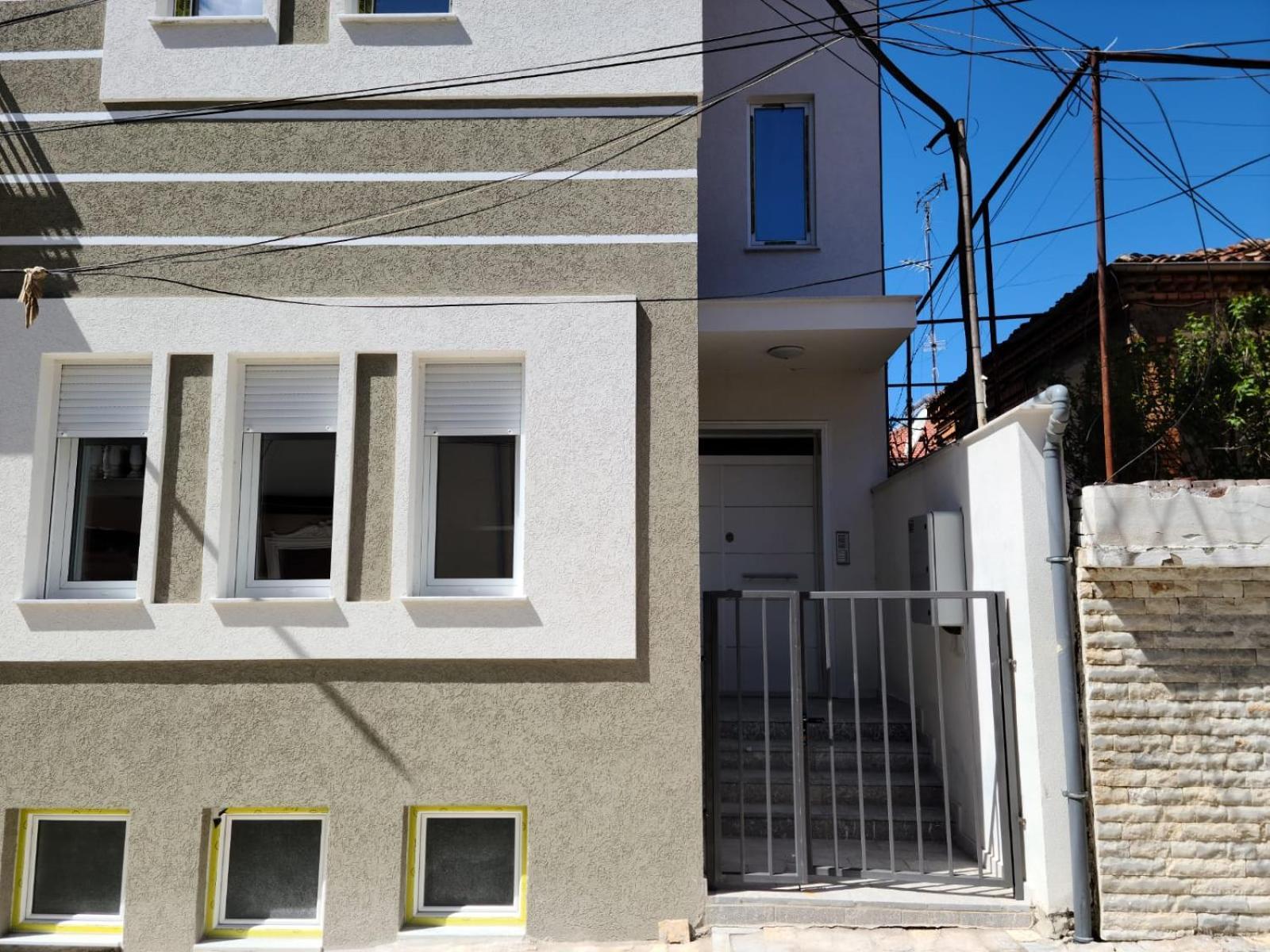 Travelers' Korca Home Zewnętrze zdjęcie